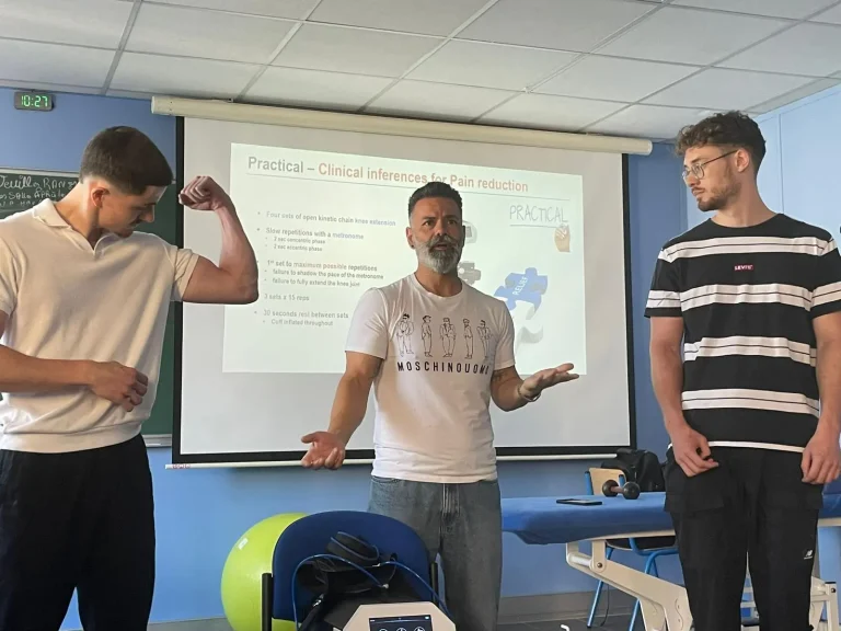 Semaine internationale : la Grèce représentée par le Dr Vasileios Korakakis