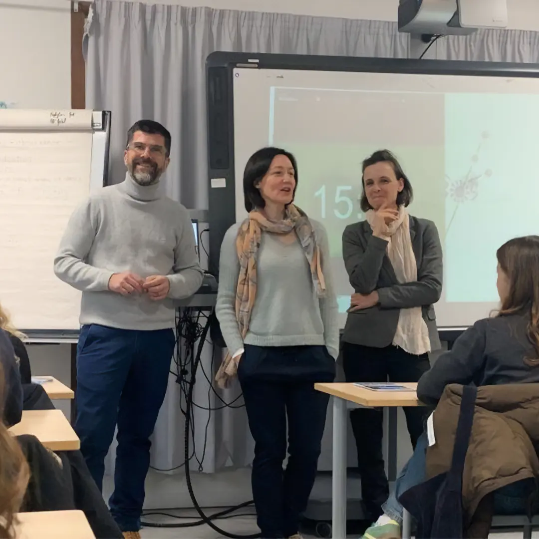 Le CEERRF aux JPO et forum des métiers de l’UVSQ Le CEERRF aux JPO et forum des métiers de l’UVSQ