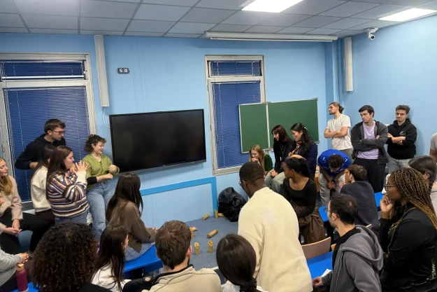 Pédagogie innovante au CEERRF, le Mölkky au service de la formation kiné